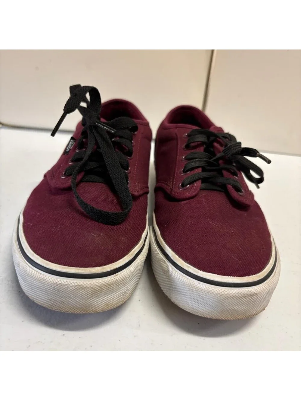 Vans Atwood Burgundy Maroon Canvas Mens Size 10 Low Top Skate Shoes Black Laces